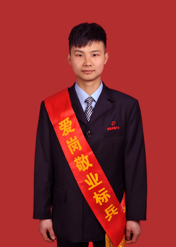 9、张小蜂.JPG